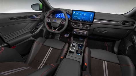 Interni Ford Focus IV
