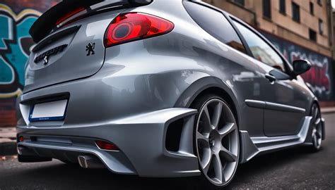 Varietà di accessori tuning Peugeot 206