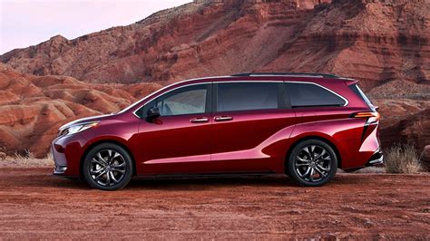 Toyota Sienna frontale dinamico