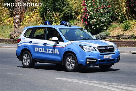 Panoramica dei diversi veicoli della Polizia di Stato
