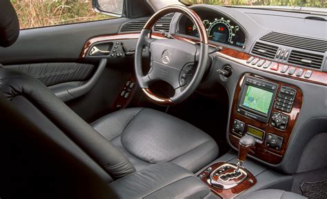 Interni del Mercedes-Benz S 320 CDI W220 del 2003