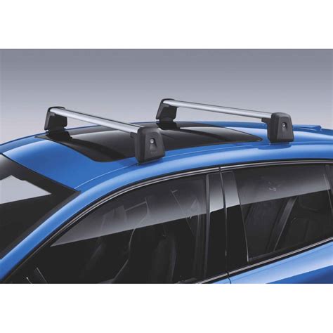 BMW Serie 1 E87 con barre portatutto e box da tetto