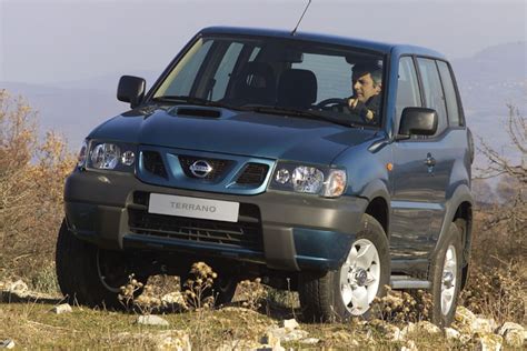 Nissan Terrano 2.7 TD in ambiente fuoristrada