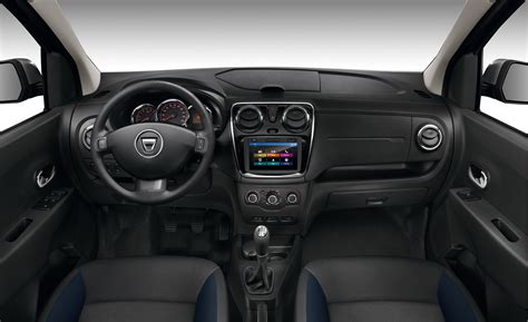 Dacia Lodgy interni spaziosi