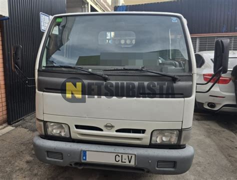 Interni della cabina del Nissan Cabstar