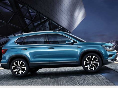 Volkswagen Tarek in azione nel deserto