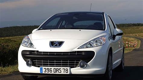 Peugeot 207 THP vista frontale