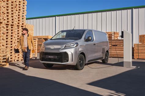 Schema del sistema propulsivo elettrico della Toyota Proace Verso Electric