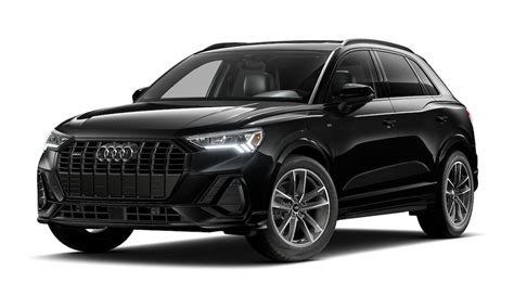 Audi Q3 S Line Exterior con dettagli nero lucido