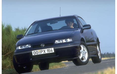 Opel Calibra, icona di stile e aerodinamica