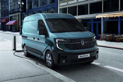 Renault Master elettrico in carica