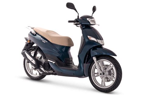 design scooter Peugeot Tweet