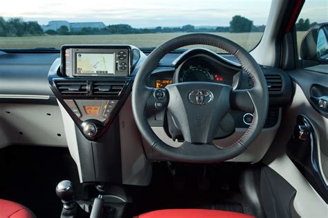 Toyota iQ interni