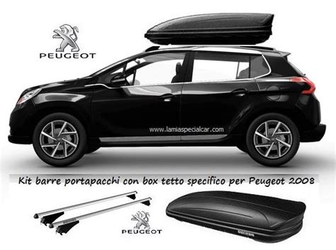 Foto di una Peugeot Rifter con box portatutto installato sul tetto