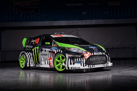 Ken Block in derapata con una Ford Fiesta