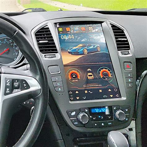 Cruscotto Opel Antara con navigatore moderno