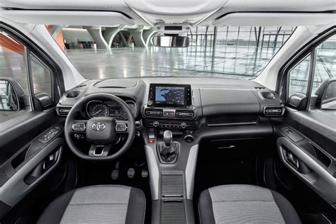 Interni Toyota Proace City Verso