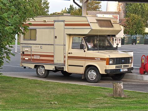 Ford Transit Anni '80 in versione camper