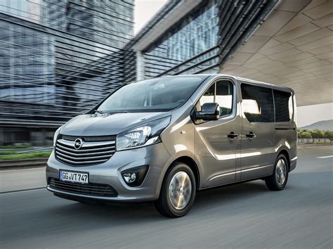 Opel Vivaro BiTurbo in azione