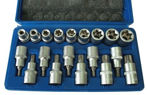 Chiave Torx T50 e chiave da 17mm