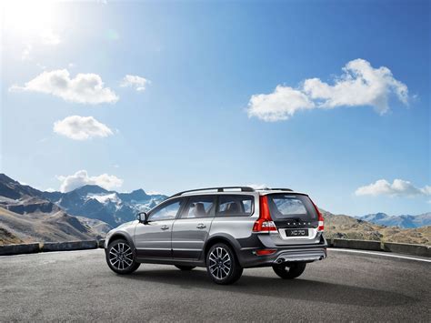 Volvo XC70 esterni