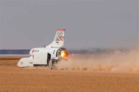 Il Bloodhound LSR durante i test nel deserto