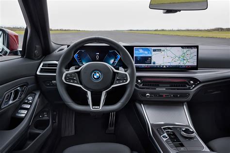 Interni lussuosi di una BMW Serie 3 Touring
