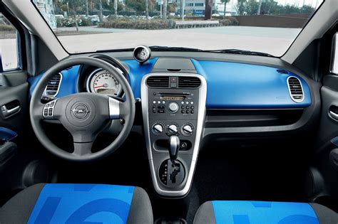 Dashboard Opel Agila I