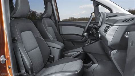 Interni spaziosi della Renault Kangoo