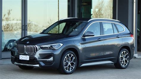 BMW X1 parcheggio automatico