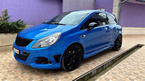 Opel Corsa D modificata con kit estetico