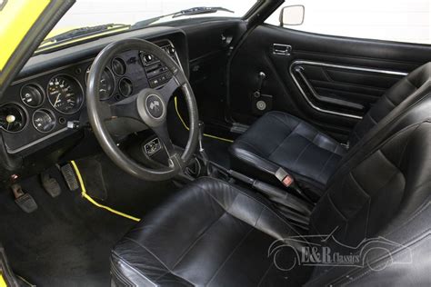 Interni di una Ford Capri Mk2