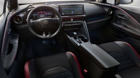 Toyota C-HR Lounge Hero interior seats