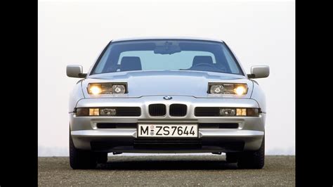 Dettaglio dei fari a scomparsa della BMW Serie 8 E31