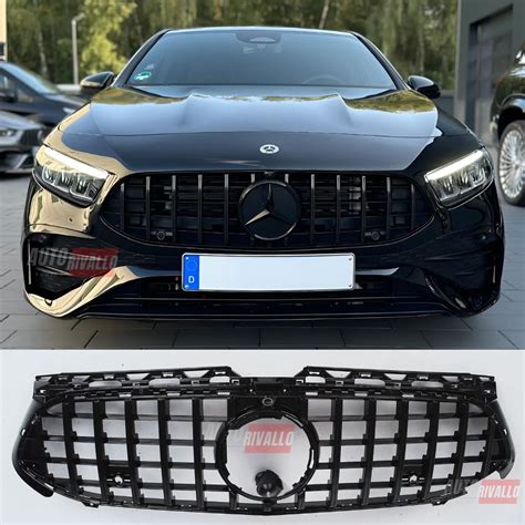 Mercedes Classe A con griglia anteriore modificata