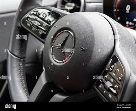 Interni lussuosi di una Mercedes-Benz 600