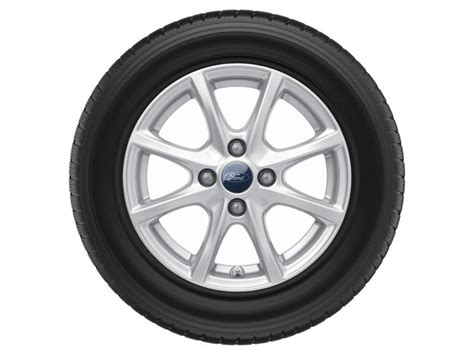 Ford Fiesta con pneumatici invernali