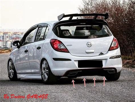 Dettaglio grafico di un diffusore posteriore per Opel Corsa