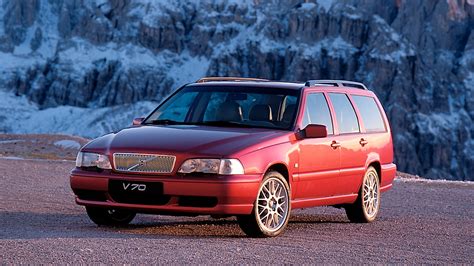 Motore Volvo V70 R in evidenza