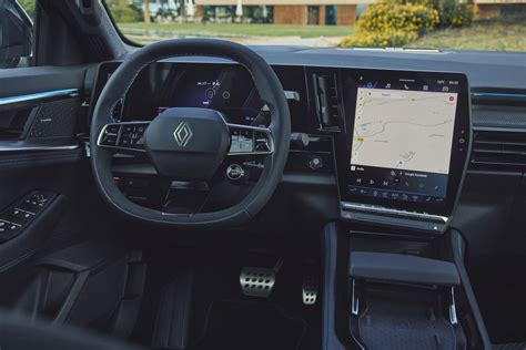 Visione a 360 gradi Renault Austral