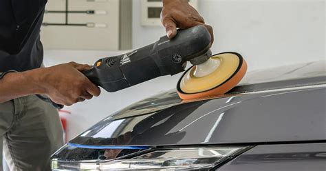 Tabella comparativa costi lucidatura auto fai da te vs professionale