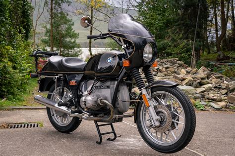 BMW R80 RT Naked in primo piano