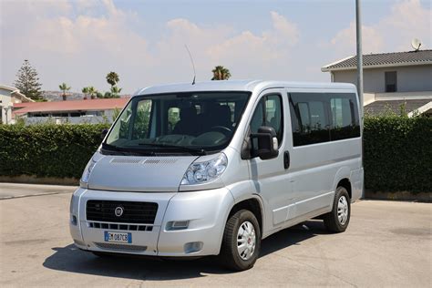 Fiat Ducato 9 posti in diverse configurazioni