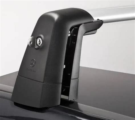 Mercedes Classe B W246 con barre portatutto installate