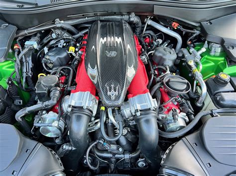 Maserati Levante motore V8
