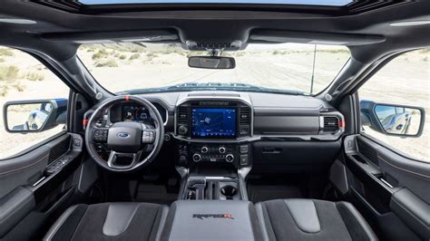 Interni tecnologici e strumentazione del Ranger Raptor