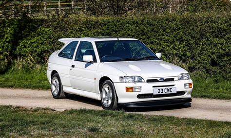 Ford Escort RS Cosworth in azione su un tracciato rally