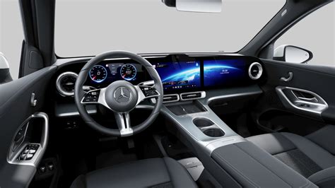 Mercedes-Benz GLC elettrica: interni con Hyperscreen