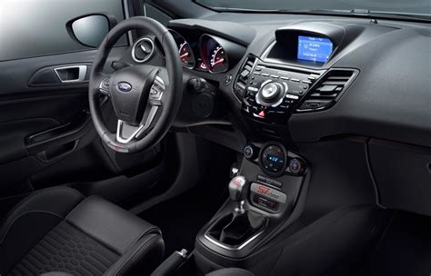 Interni Ford Fiesta smontata plancia