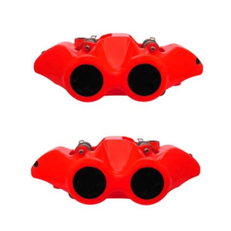Dettaglio pinze freno rosse su Volkswagen Golf GTE